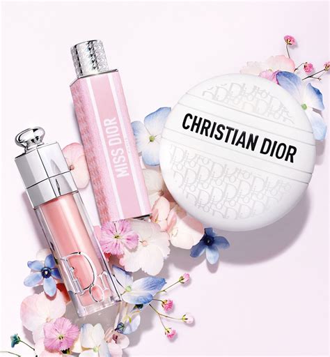 彼女・彼氏へのDIOR ホワイトデープレゼントギフトガイド .